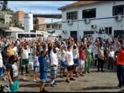 Florianópolis continua a mesma, Florianópolis está em greve no lixo!