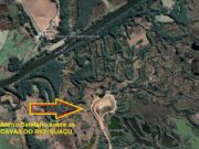 Google Earth MOSTRA UM ATERRO SANITARIO SOBRE AS CAVAS DO RIO IGUAÇU EM FAZENDA RIO GRANDE NO PARANÁ